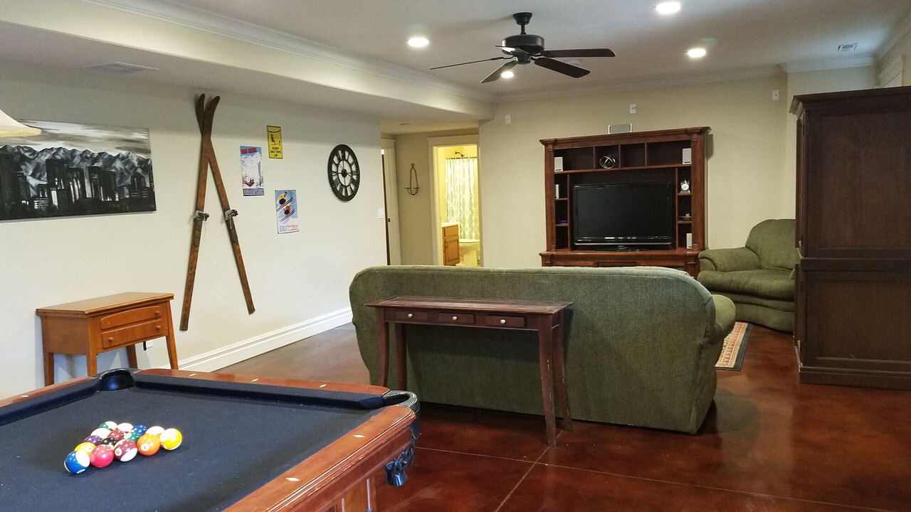 Photo of Livingroom in White City