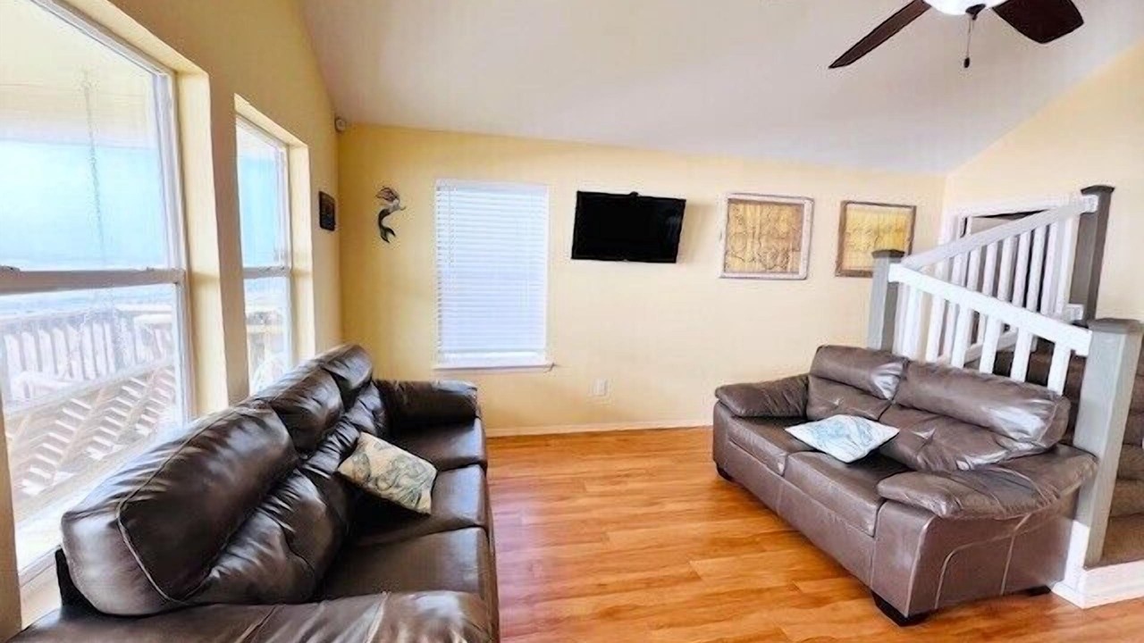 Photo of Livingroom in Grand Isle