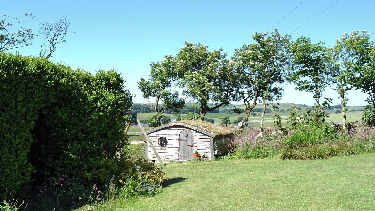 Photo of Outdoor in Peak Forest