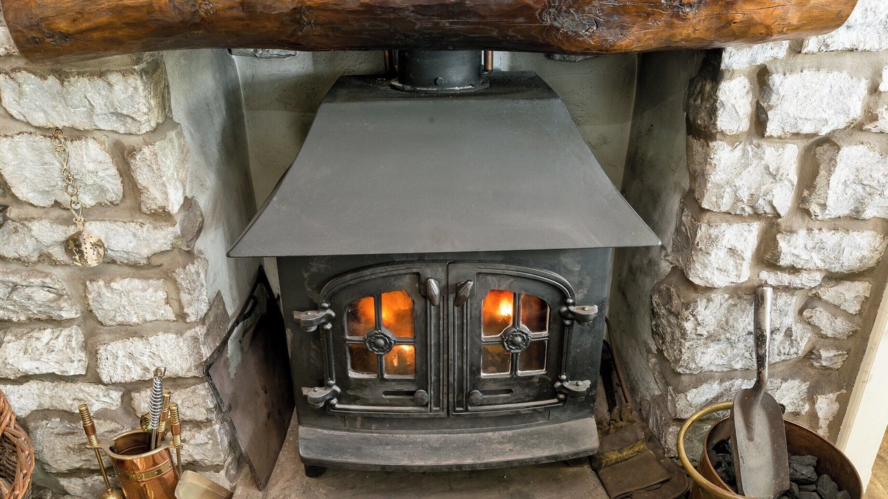 Photo of Bedroom in Peak Forest