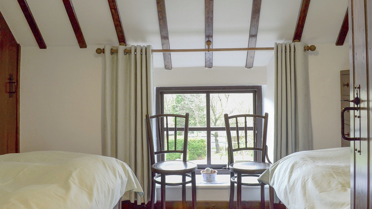 Photo of Others in Peak Forest