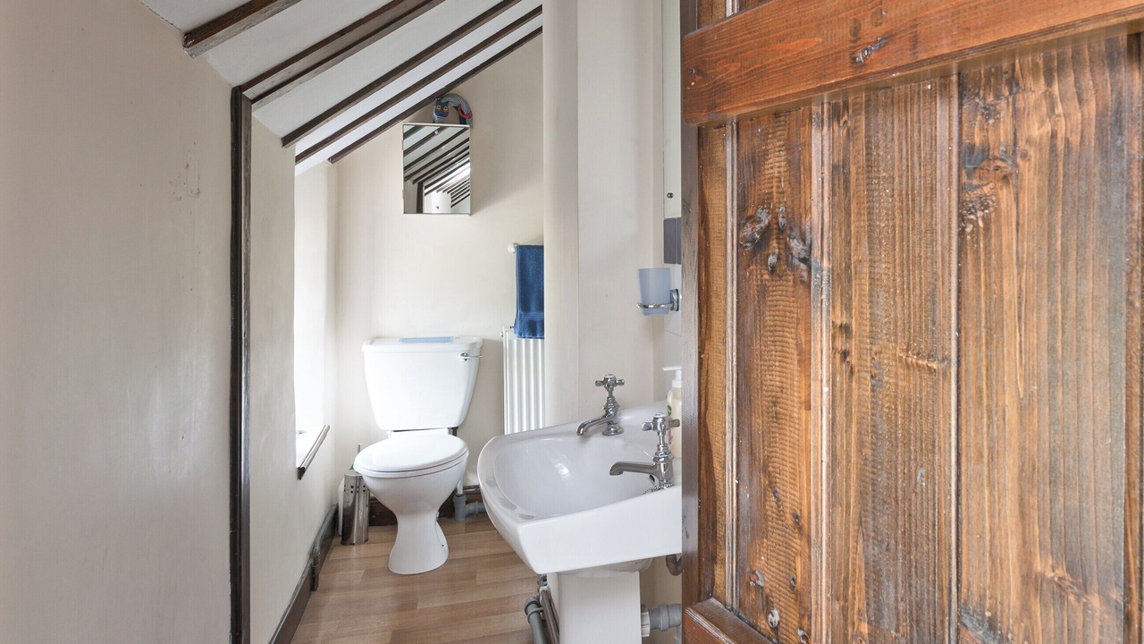 Photo of Bathroom in Peak Forest