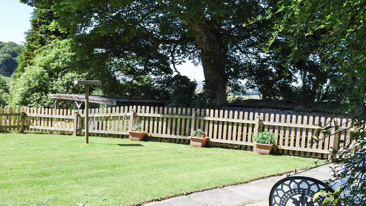 Photo of Outdoor in Peak Forest