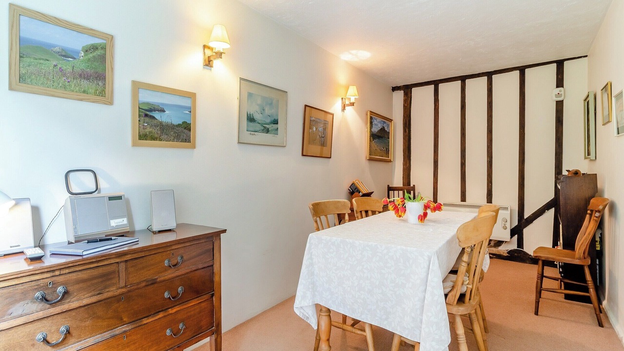 Photo of Bedroom in Eye