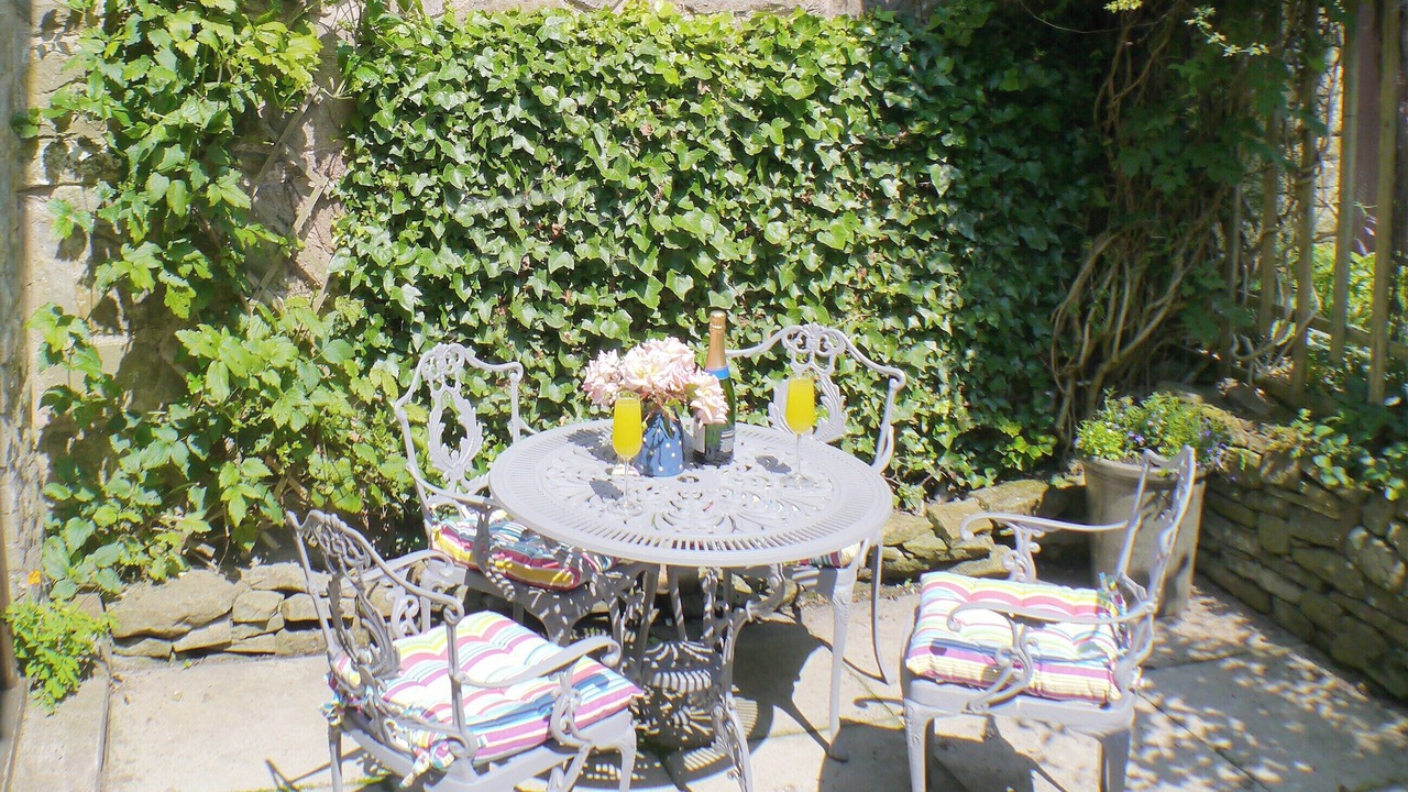 Photo of Outdoor in Leek