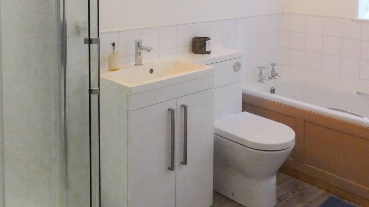 Photo of Bathroom in Helton