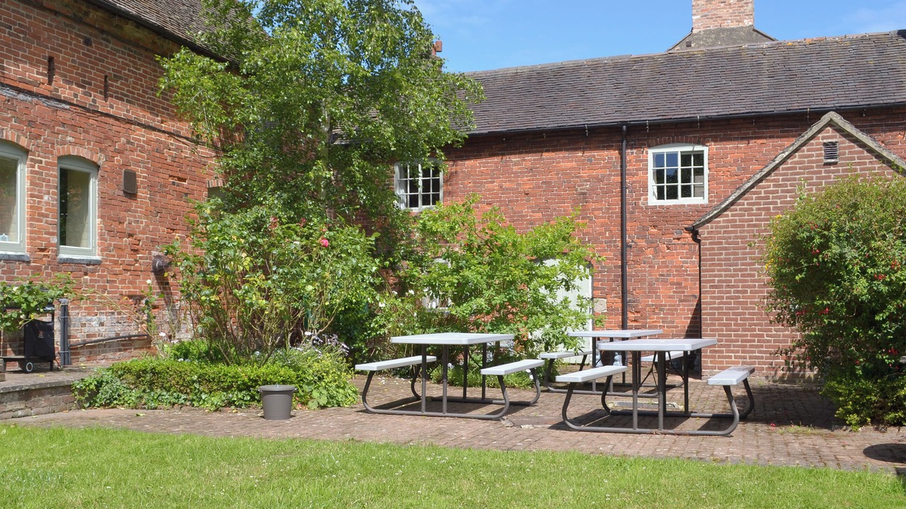 Photo of Outdoor in Hundall