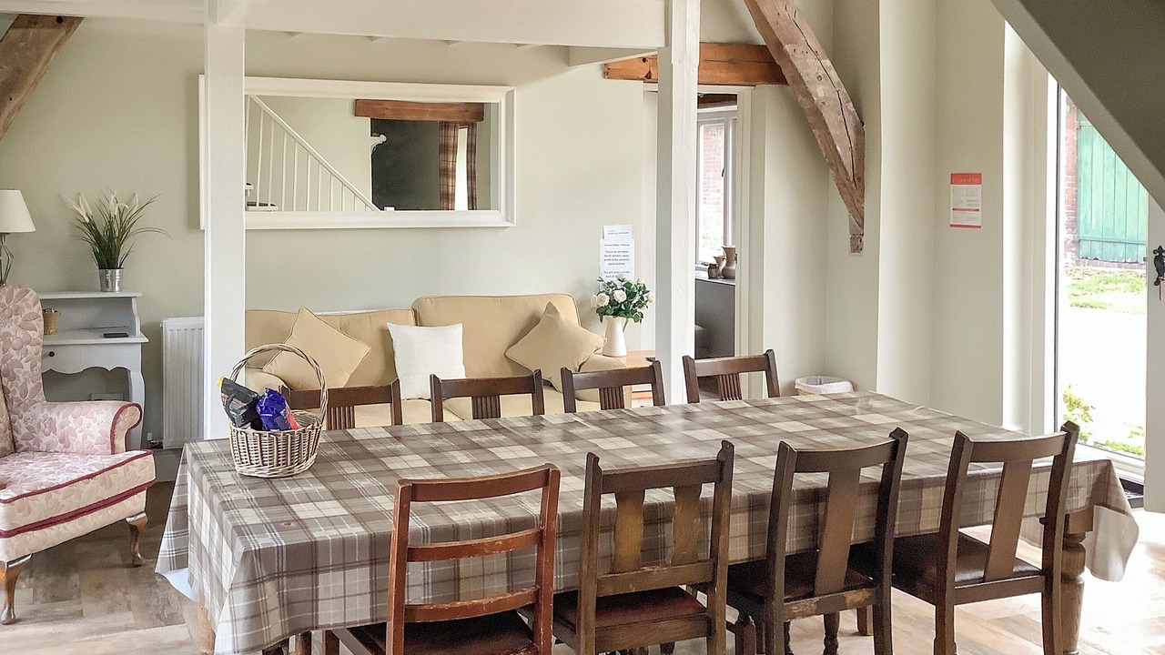 Photo of Others in Hundall