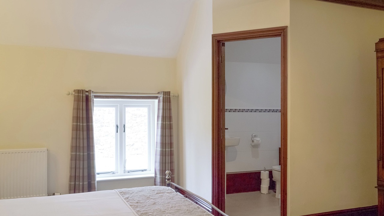 Photo of Others in Hundall