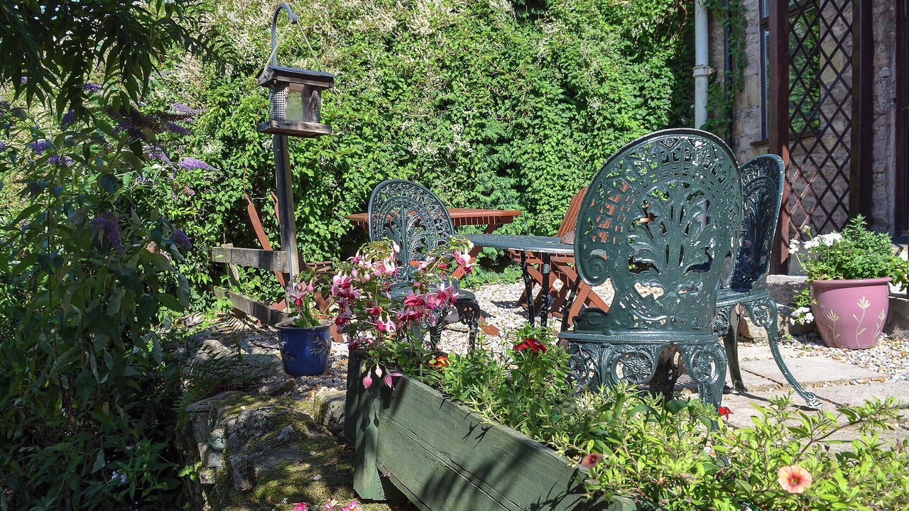 Photo of Others in Buxworth