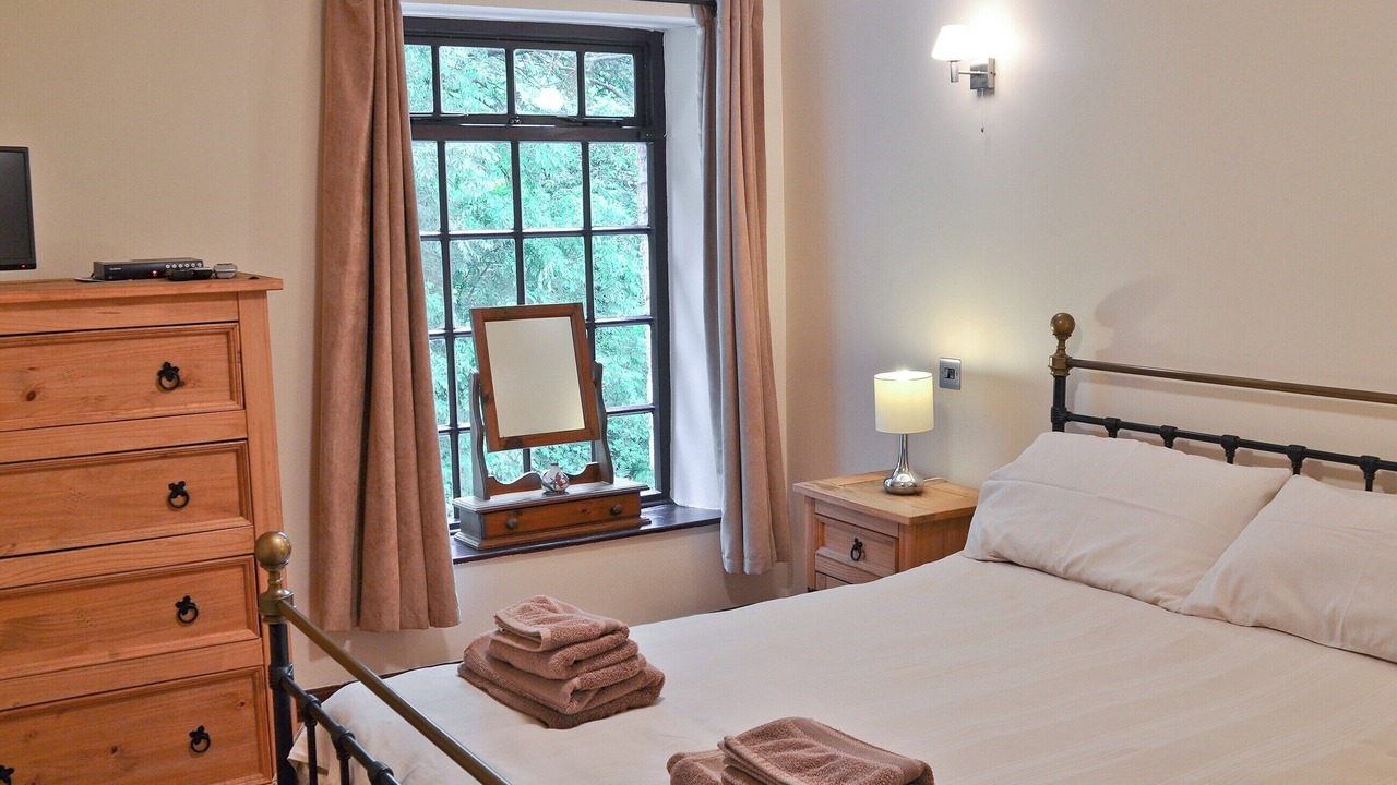 Photo of Others in Buxworth