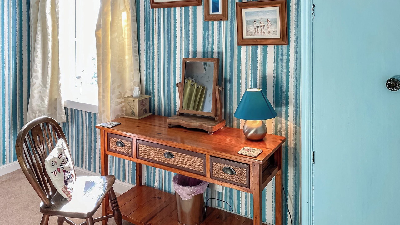 Photo of Others in Bacton