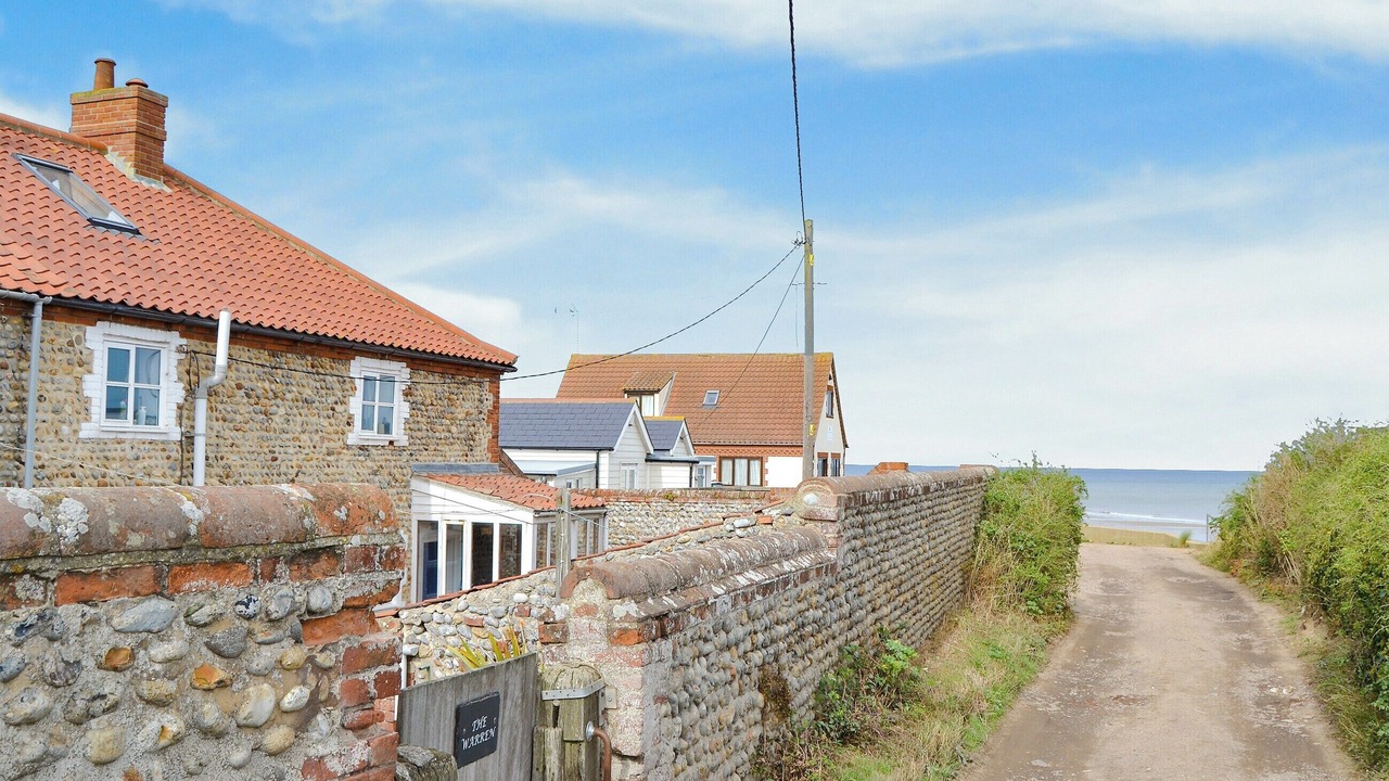 Photo of Others in Bacton