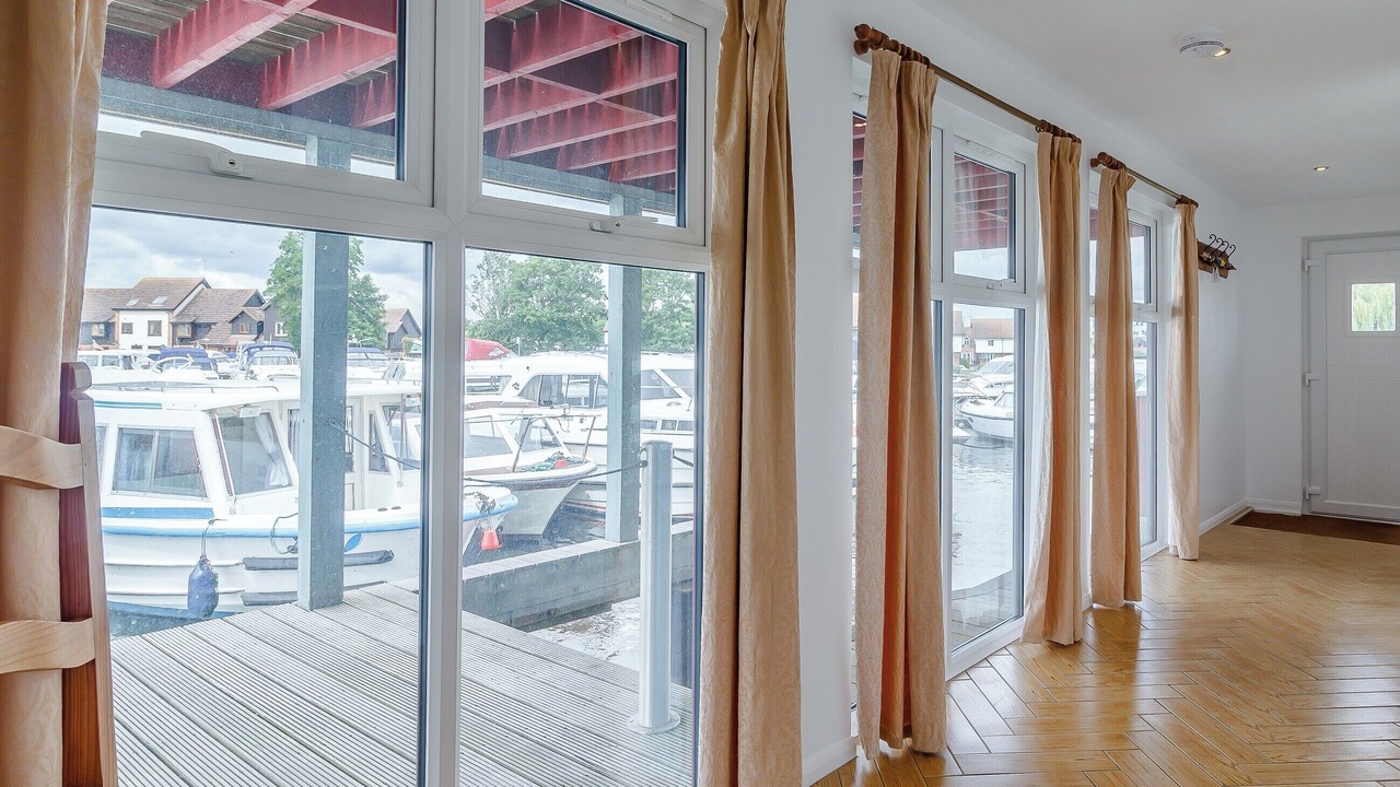 Photo of Others in Hoveton