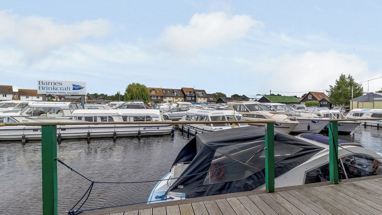 Photo of Others in Hoveton