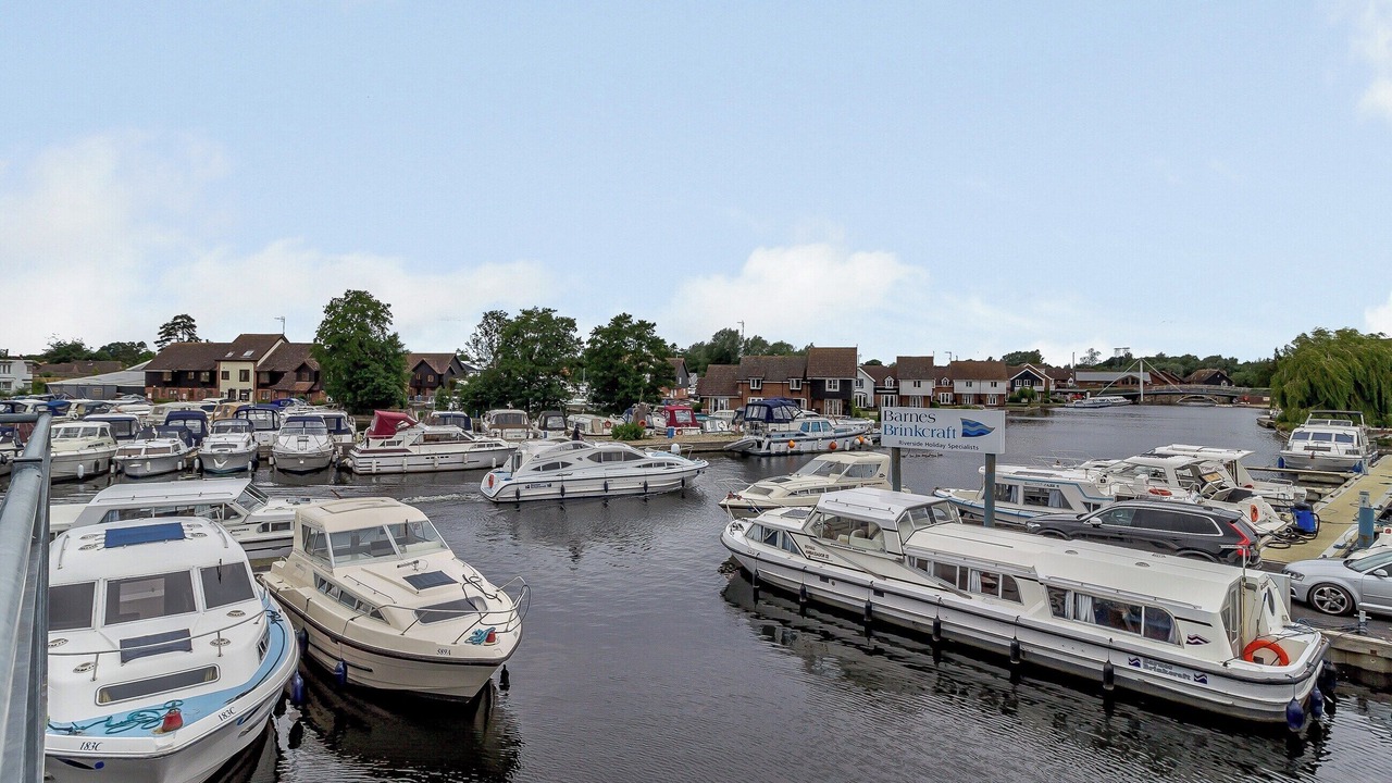 Photo of Others in Hoveton