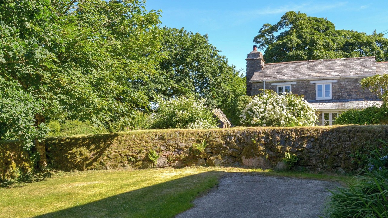 Photo of Outdoor in Saint Breward