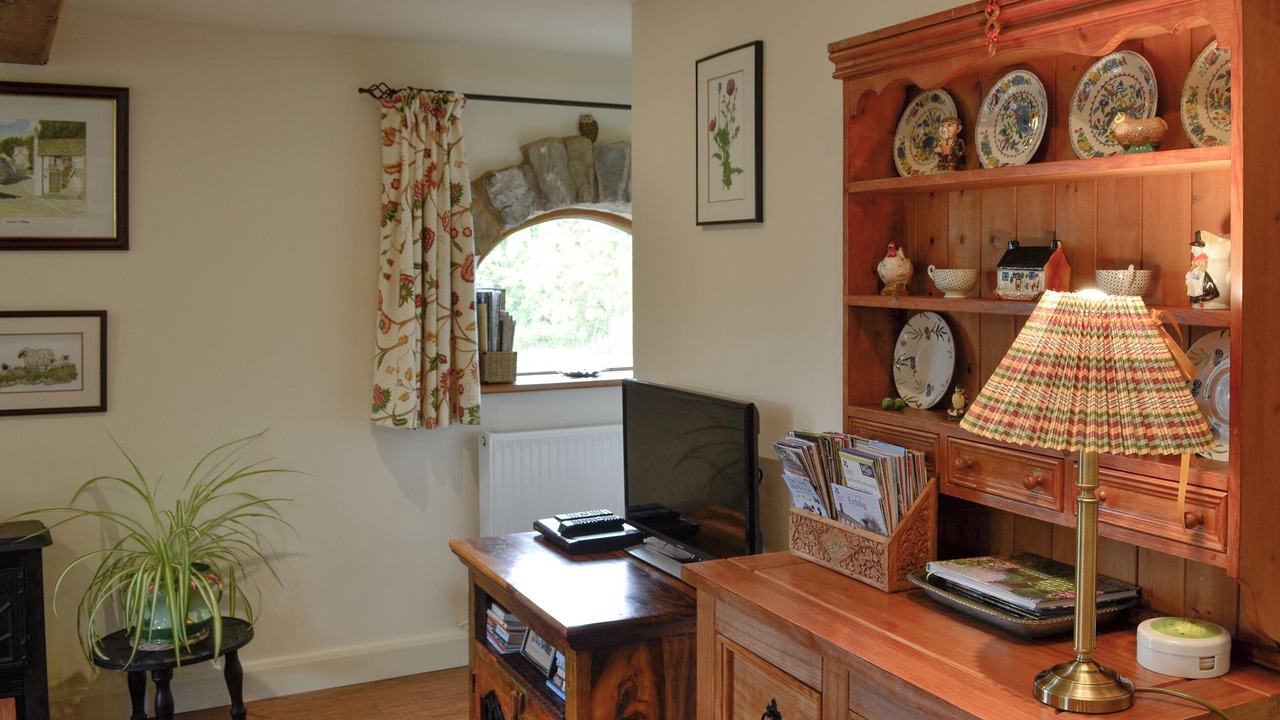 Photo of Bedroom in Mold