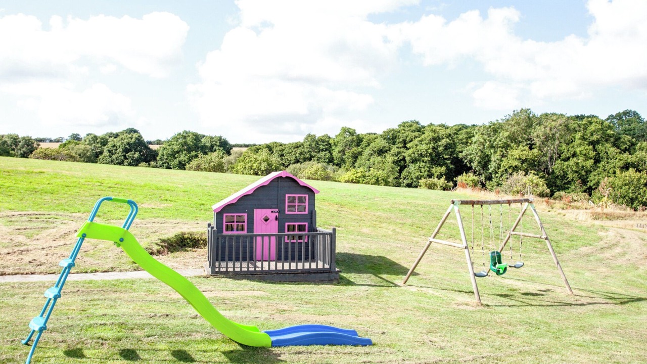 Photo of Others in Cheriton Bishop