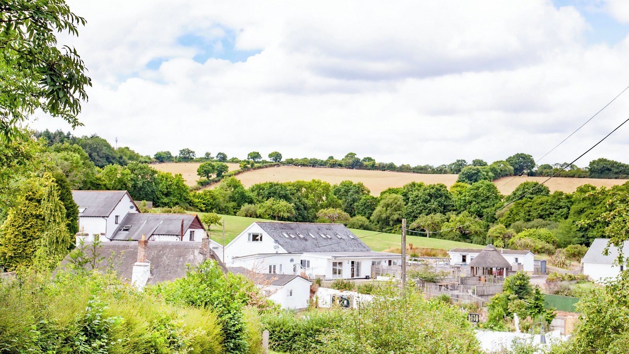 Photo of Others in Cheriton Bishop