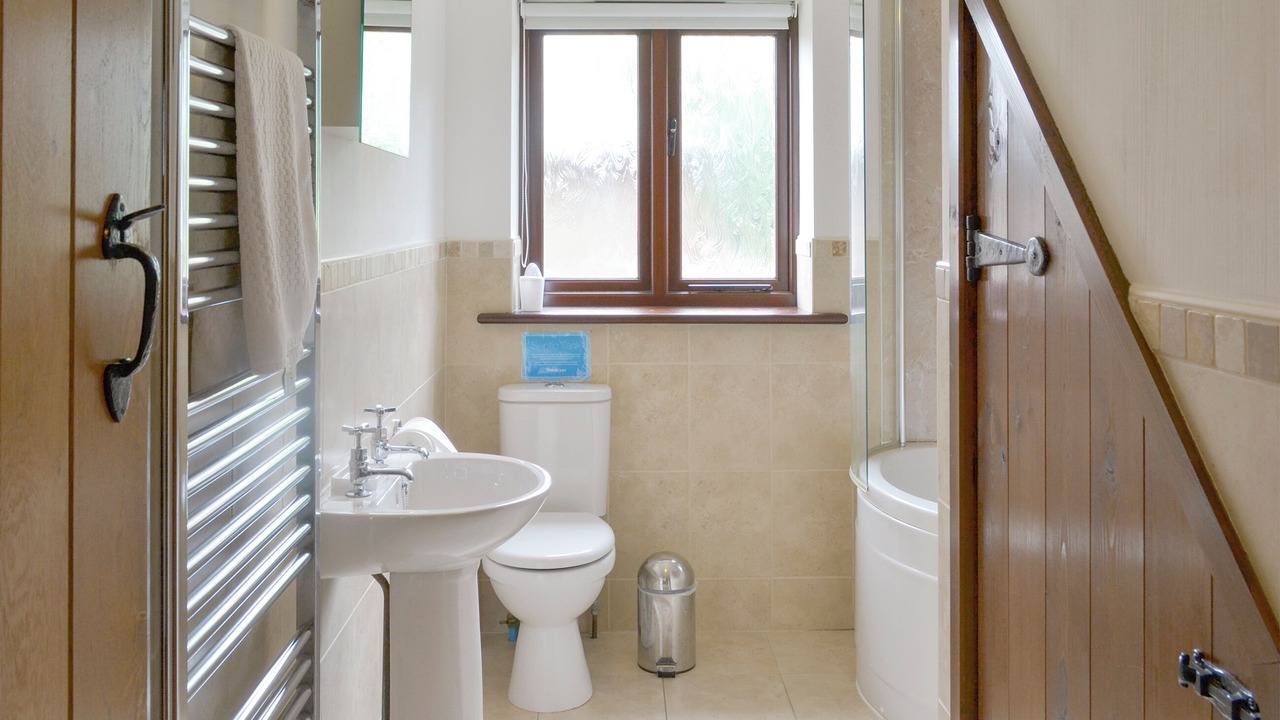 Photo of Bathroom in Widemouth Bay