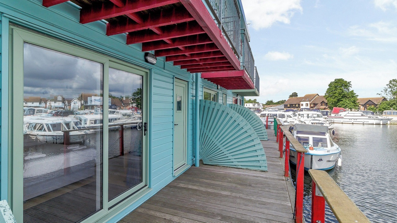 Photo of Others in Hoveton