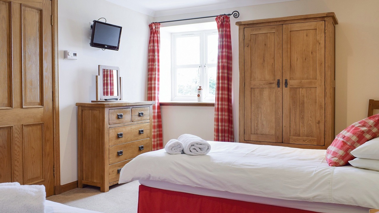 Photo of Others in Rumbling Bridge