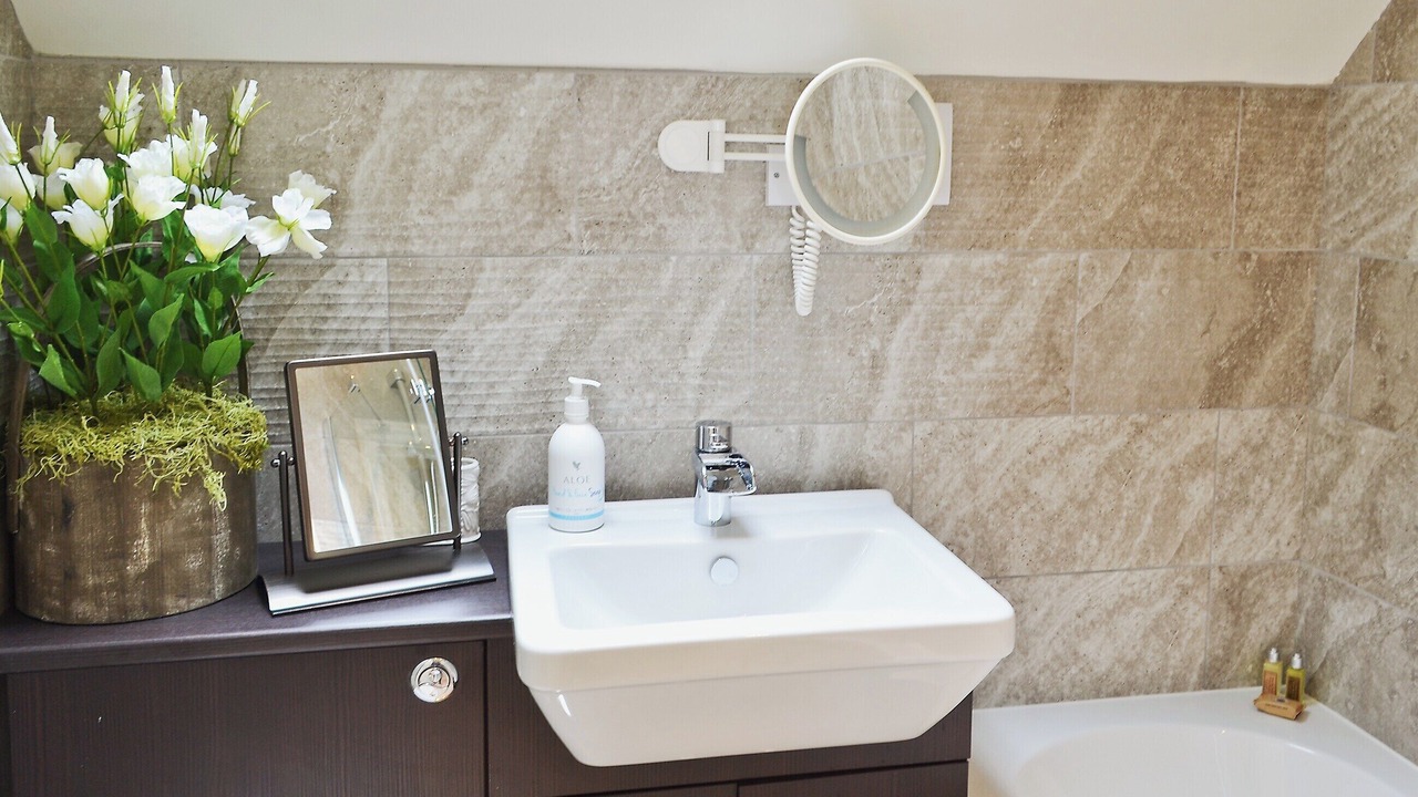 Photo of Bathroom in Warkworth