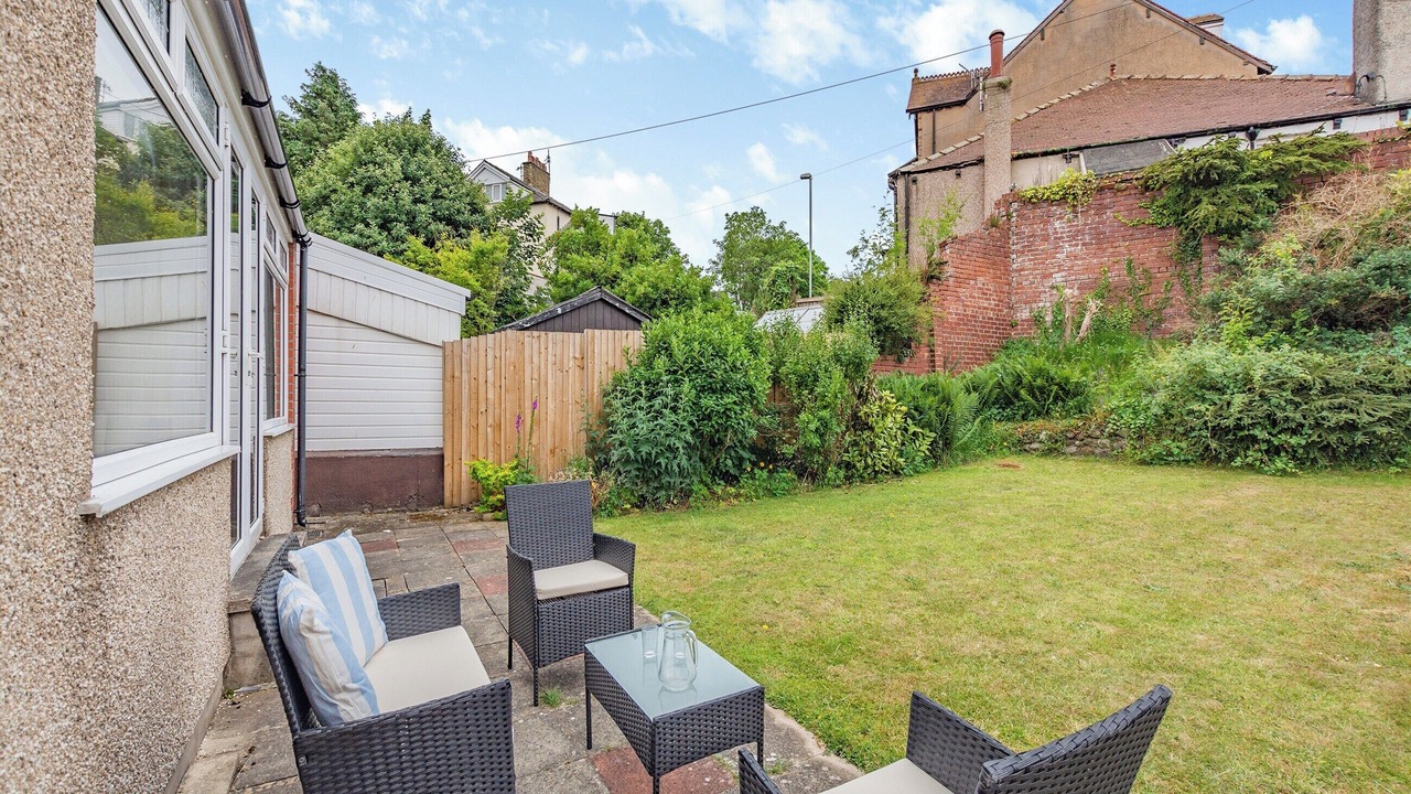 Photo of Outdoor in Bare