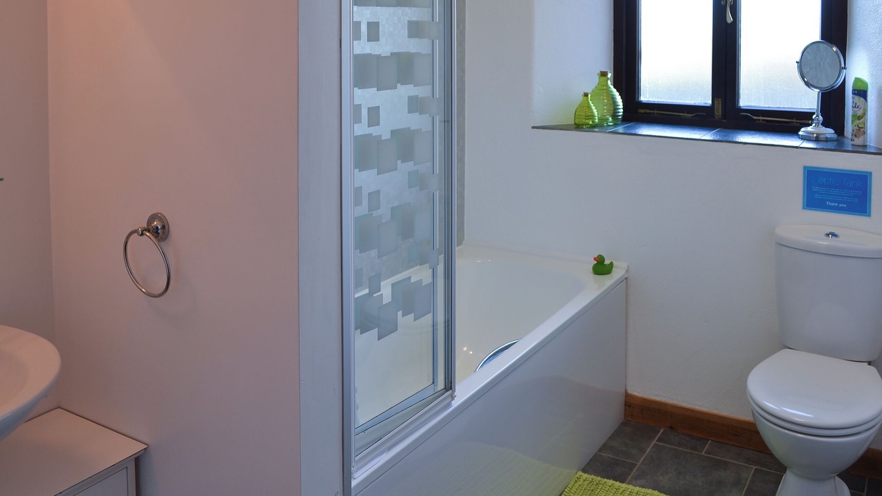 Photo of Bathroom in Helston