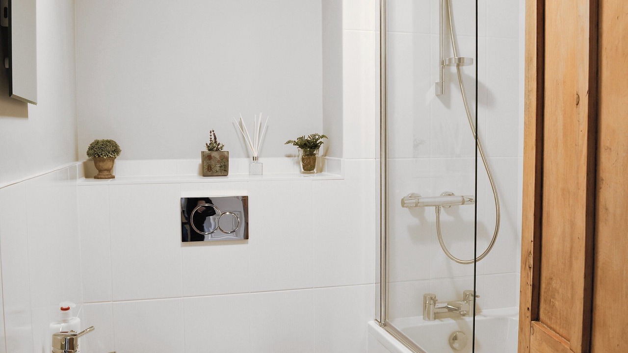 Photo of Bathroom in Giggleswick