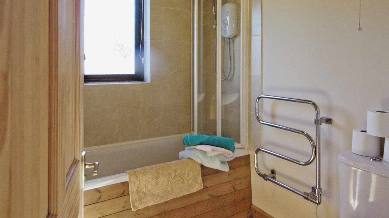 Photo of Bathroom in Penybont