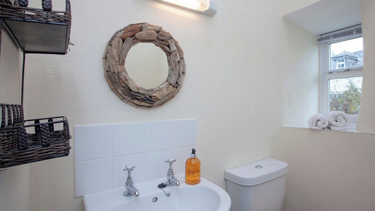 Photo of Bathroom in Saint Gennys