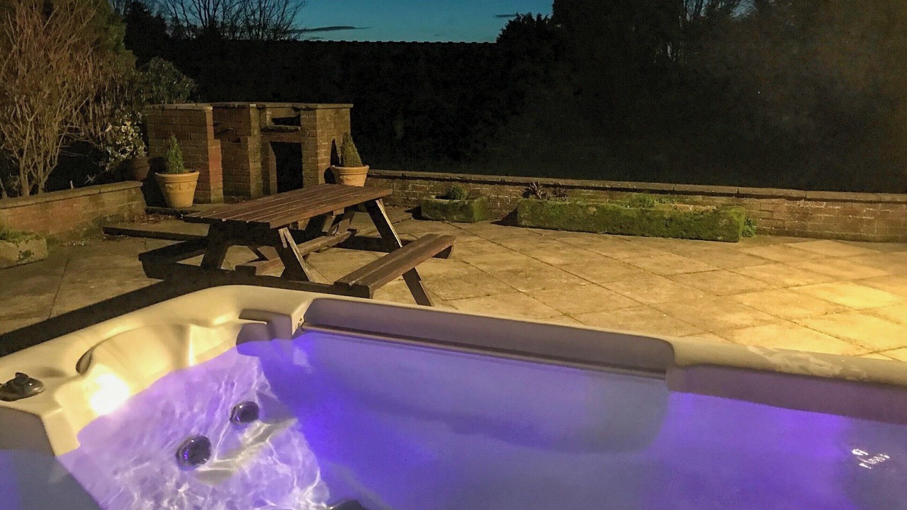 Photo of Others in Muston