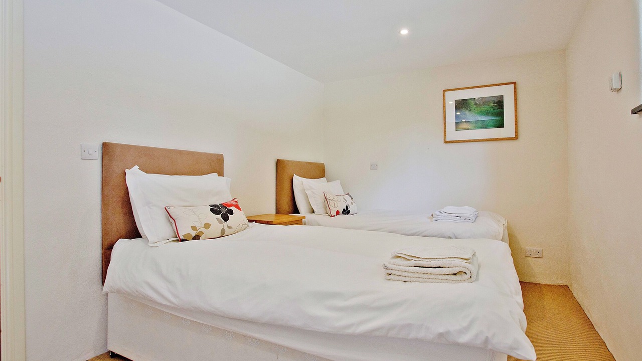 Photo of Others in Mount