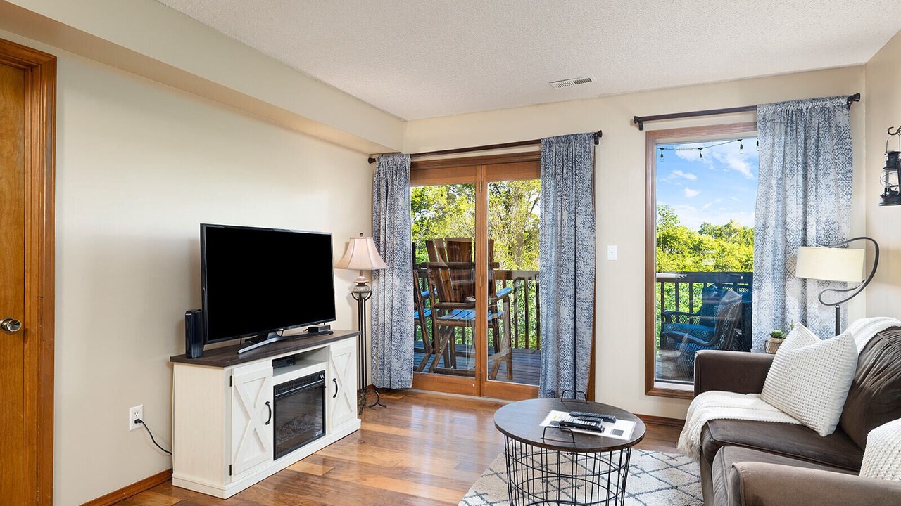 Photo of Livingroom in Notch Estates