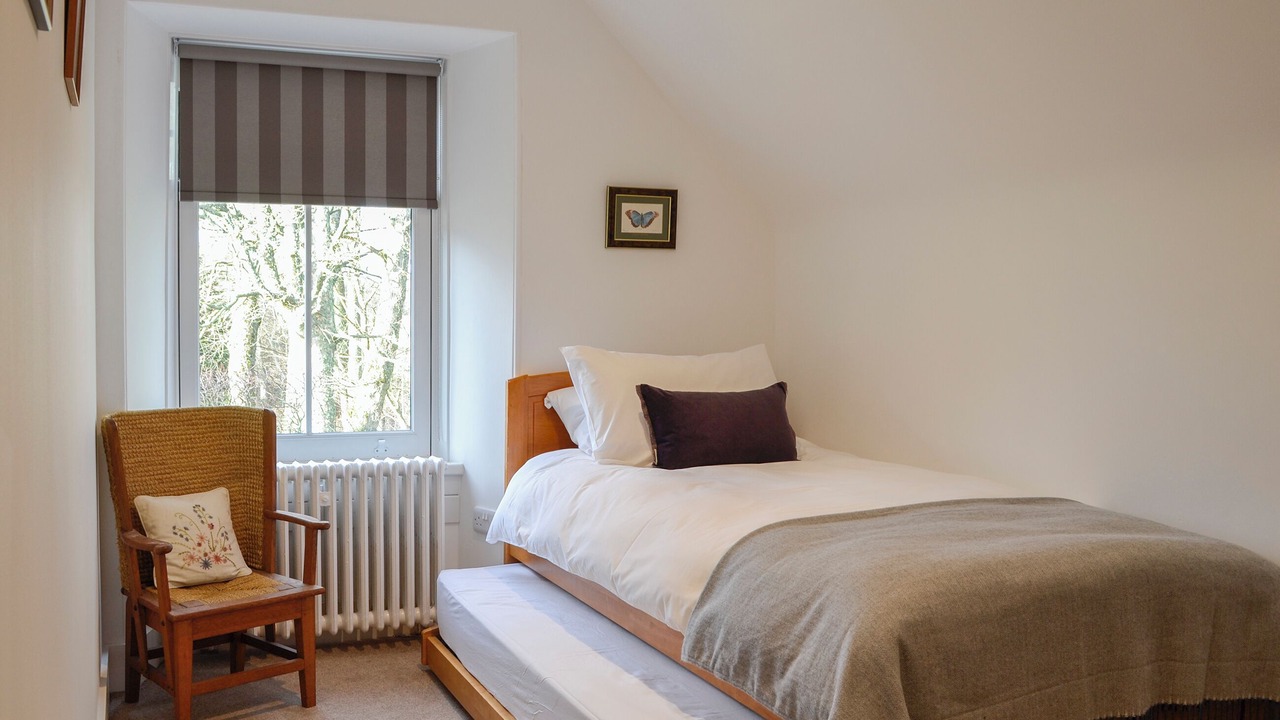 Photo of Others in Alford