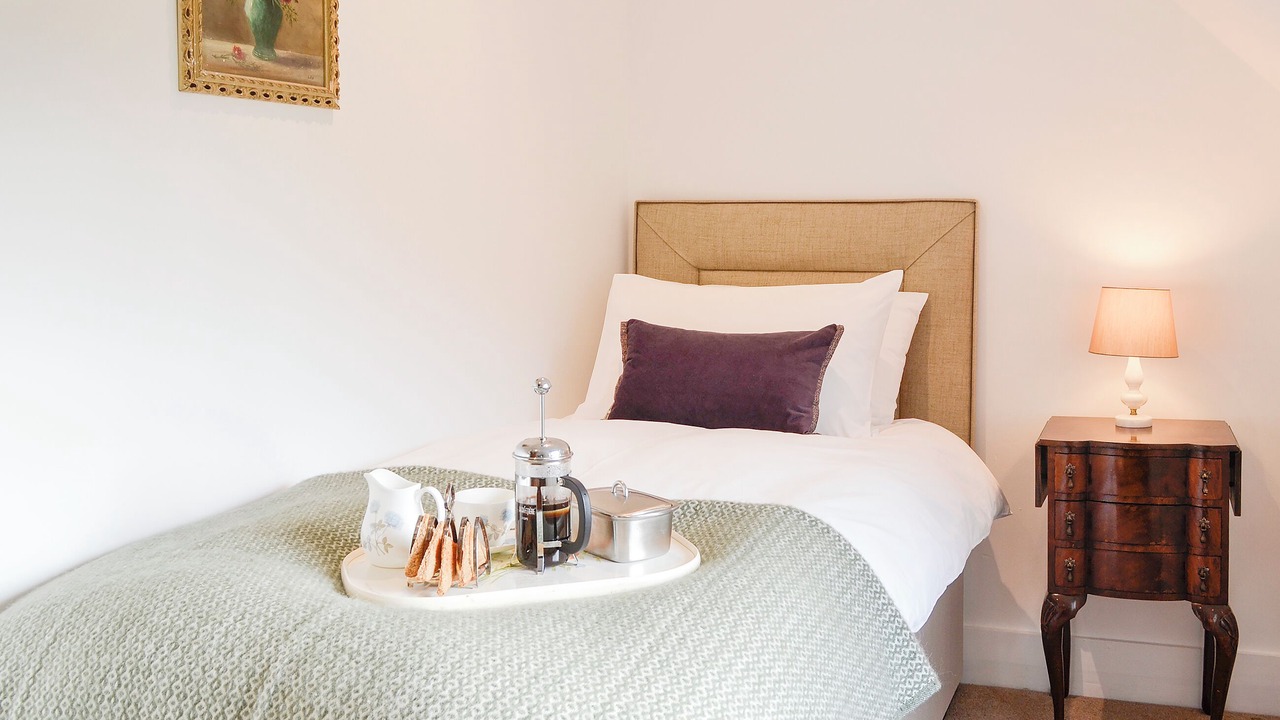 Photo of Others in Alford