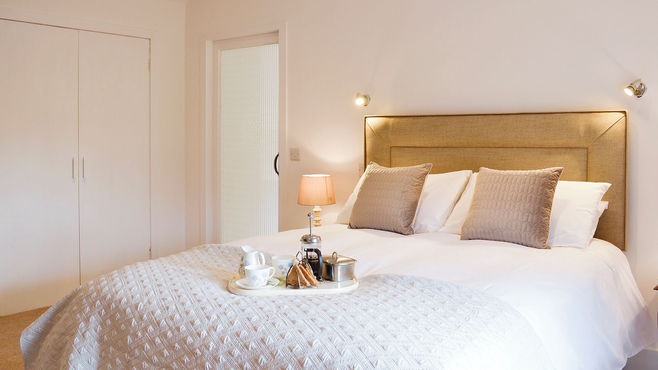 Photo of Others in Alford