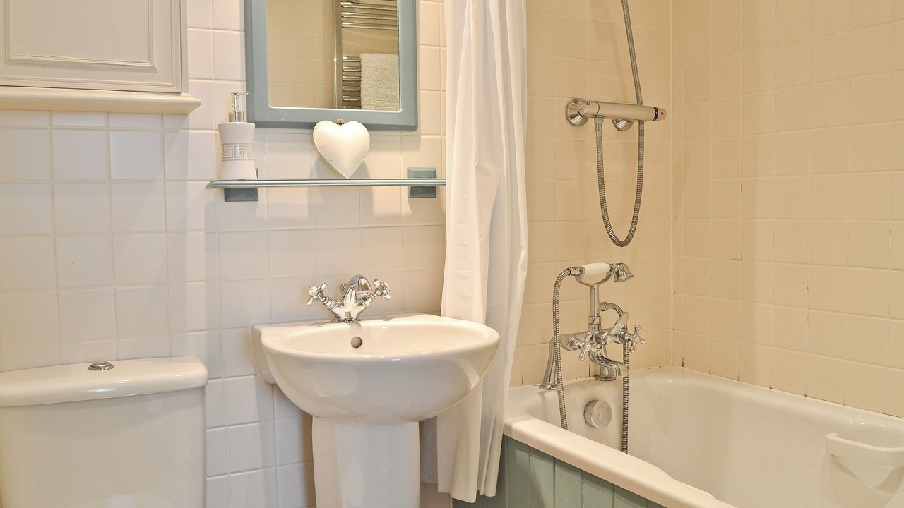 Photo of Bathroom in Instow