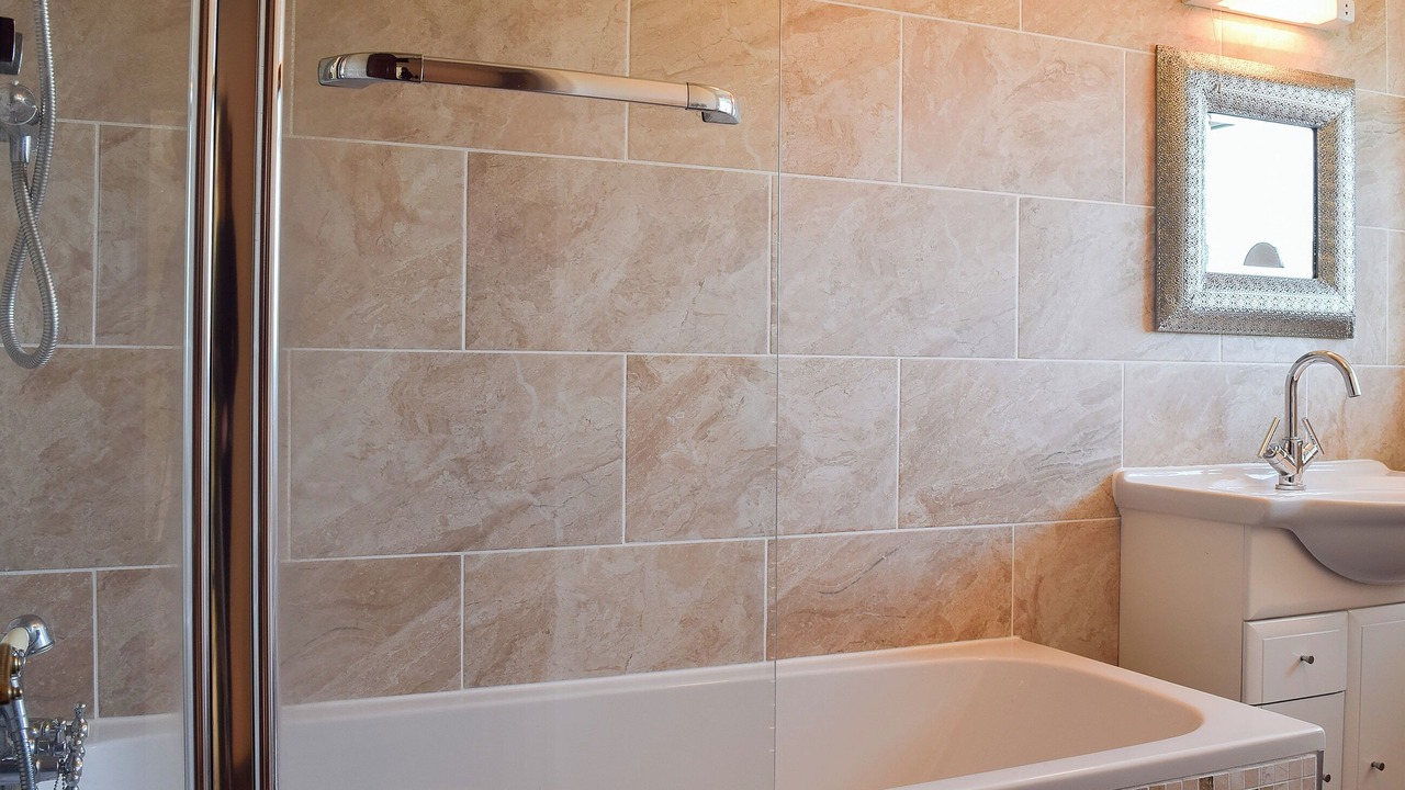 Photo of Bathroom in Longnor