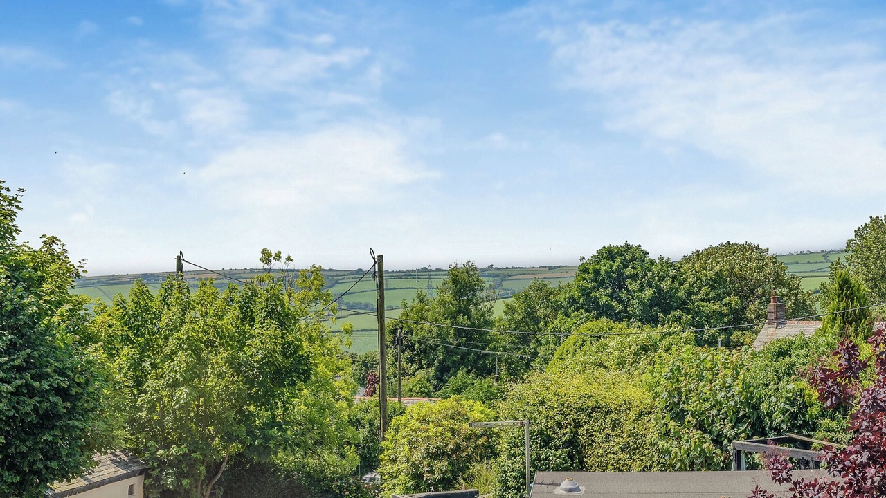 Photo of Others in Helstone