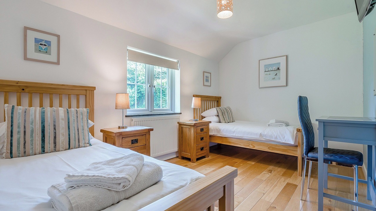 Photo of Others in Helstone