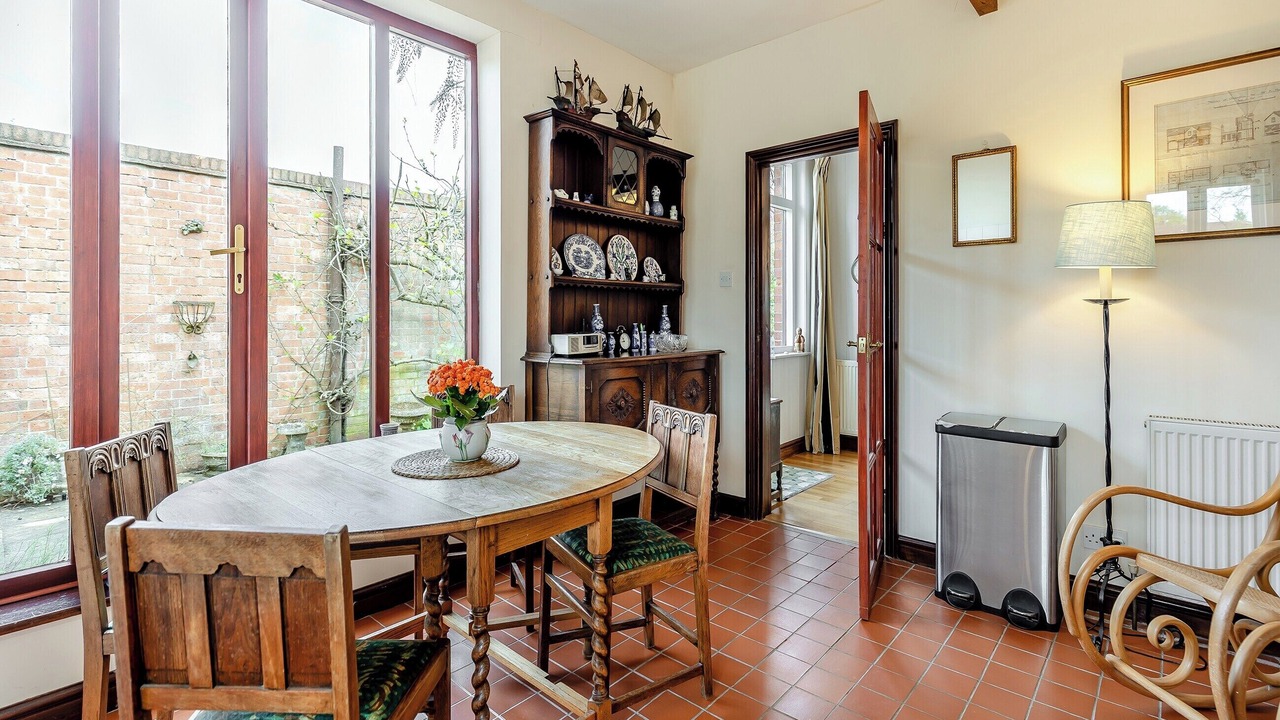 Photo of Others in Willesborough