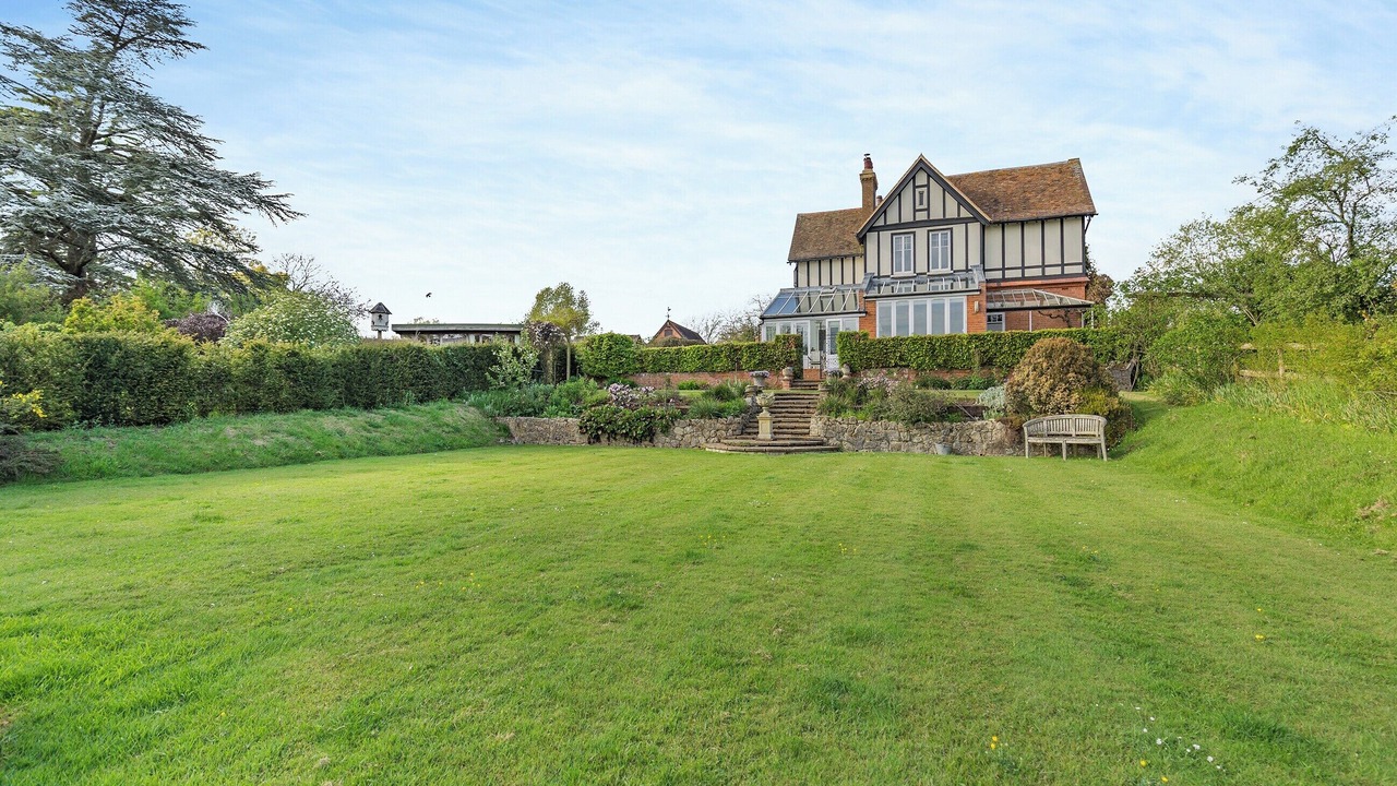 Photo of Outdoor in Willesborough