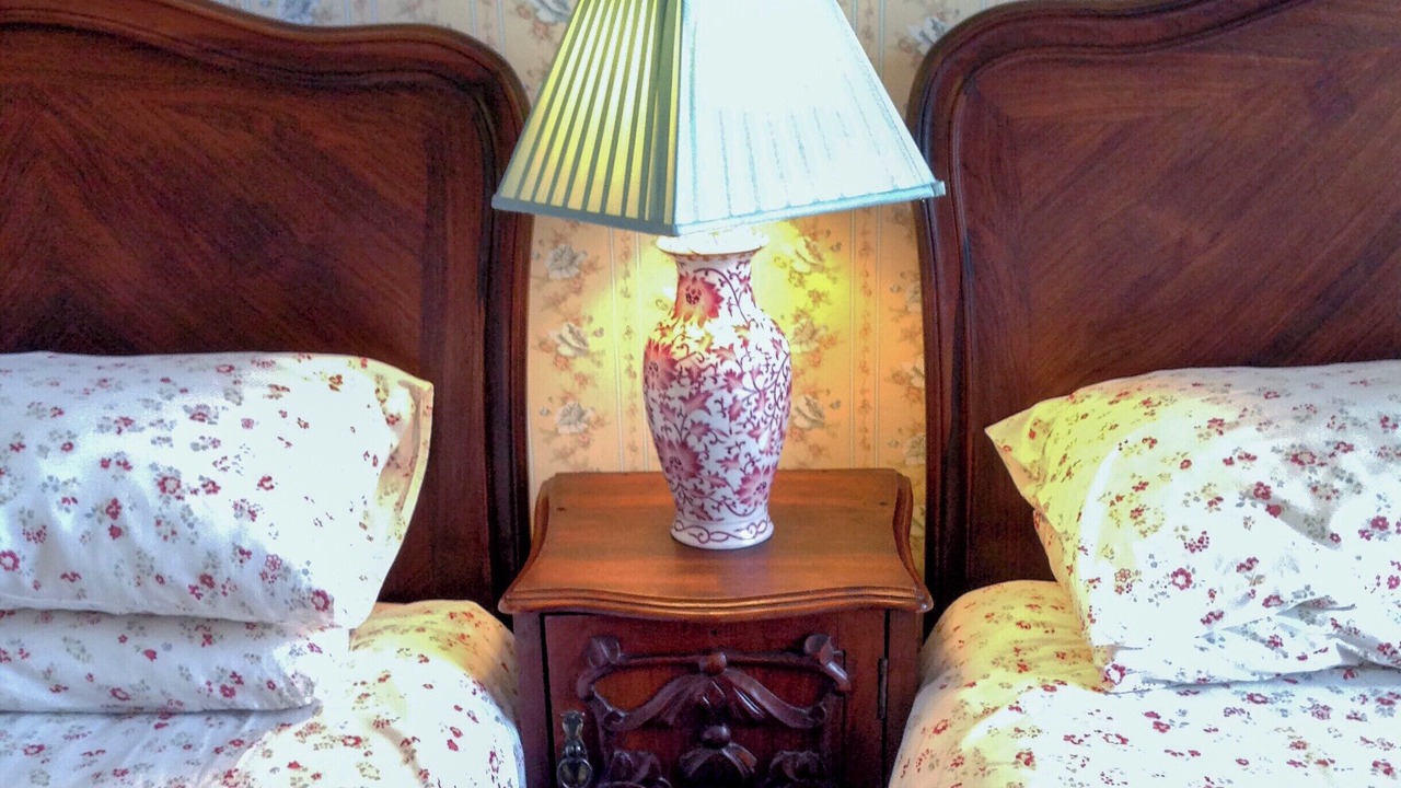 Photo of Others in Weem