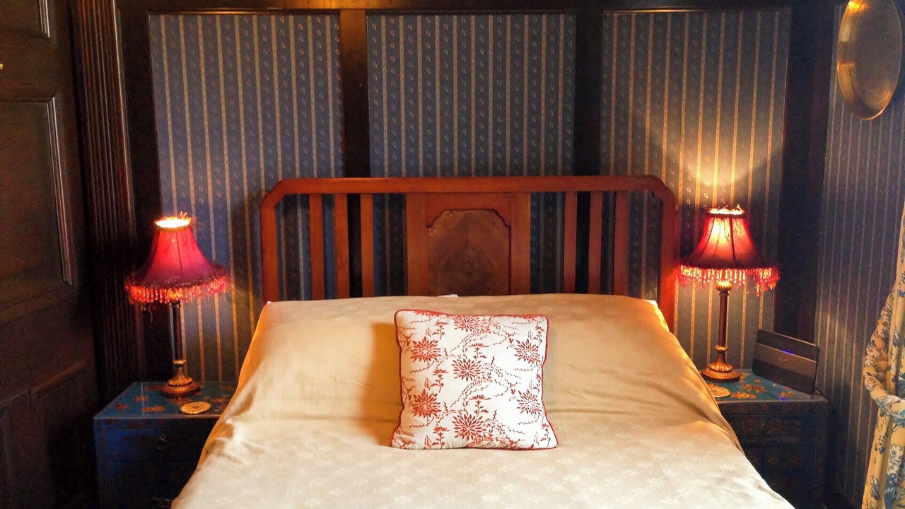 Photo of Others in Weem