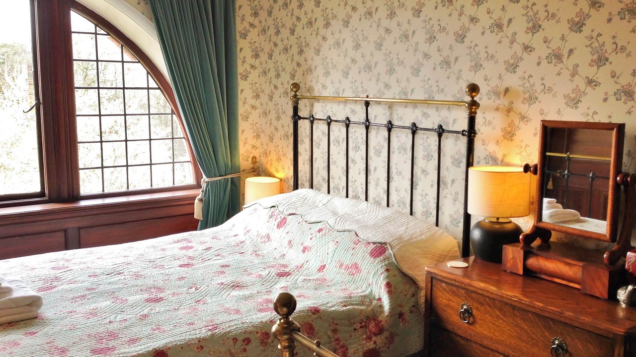 Photo of Others in Weem