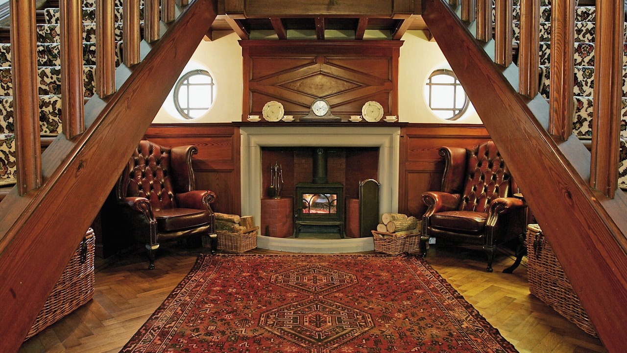 Photo of Others in Weem