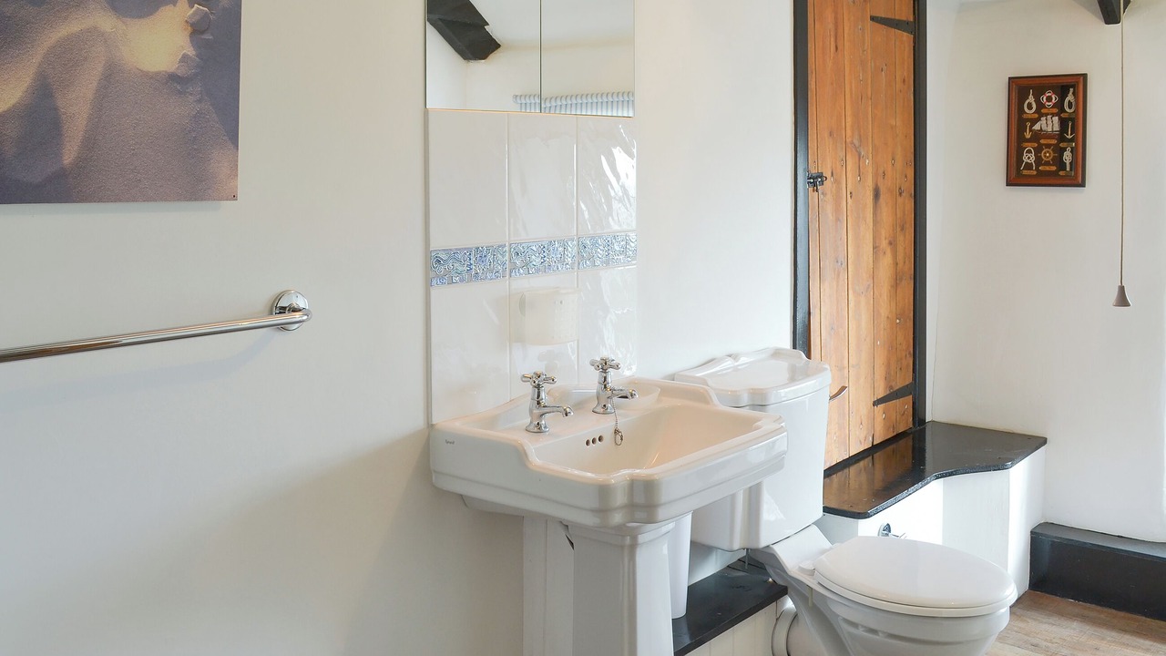 Photo of Bathroom in Trebarwith